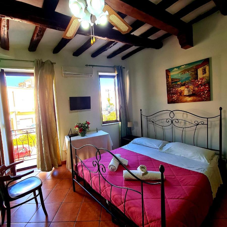 Due Passi Dal Centro Bed & Breakfast Marsala Dış mekan fotoğraf